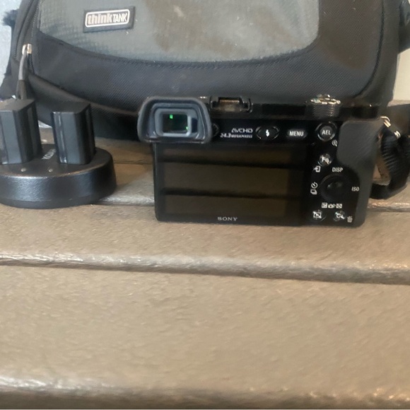 Sony a6000 camera 24.3 Megapixel Mirrorless Digital Camera - Picture 6 of 7